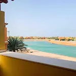 Spacious Design Apt In Gouna At Infinity Pool And Lagoon View
