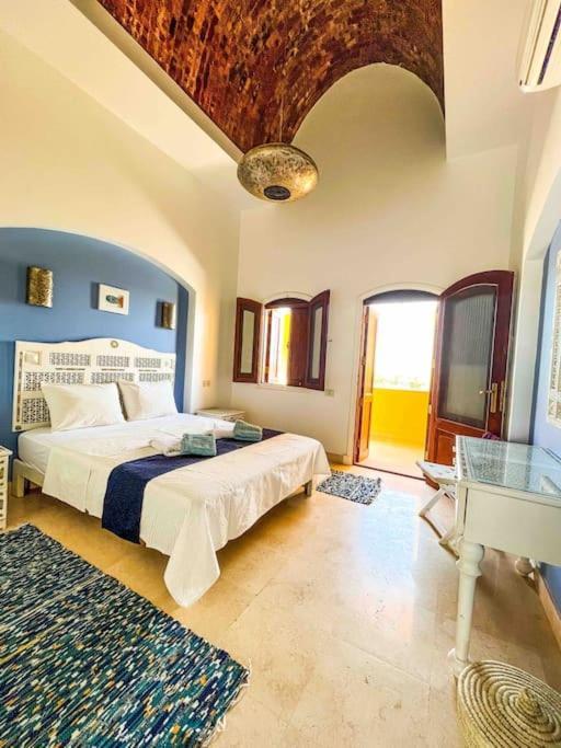 Spacious Design Apt In Gouna At Infinity Pool And Lagoon View * Hurghada